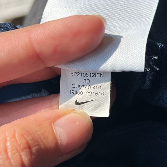 Nike Golf Dri-FIT Navy Blue Shorts Size M - Picture 7 of 7